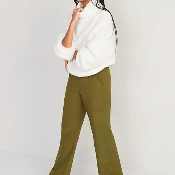 Old Navy High-Waisted  StretchTech Water-Repellent Straight Cargo Pants New - Picture 6 of 13